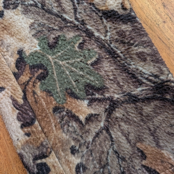 Cabela's Vintage Forest Camo Pants (L) - Picture 6 of 9